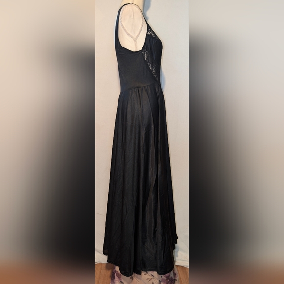 Women's Vintage Undercover Wear night slip dress. Sz. Large. Excellent condition - Picture 2 of 6